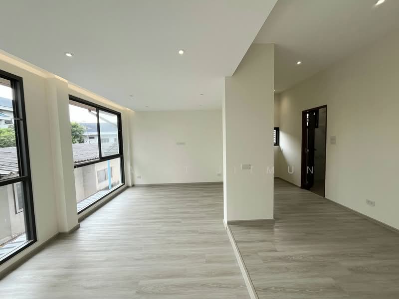 บ้านเดี่ยว ซอยปรีดีพนมยงค์ 42, Bangkok, Khlong Tan Nua, Watthana, Bangkok, 4 Bedrooms, 401 sqm, Single Detached House For Rent, by Jutarat Jitmun, 500200704 - DDproperty.com