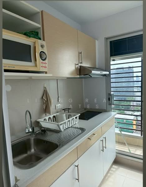 Supalai Park Ekkamai-Thonglor, Bangkok, Petchaburi Road, Bang Kapi, Huai Khwang, Bangkok, Studio, 35 sqm, Condo For Rent, by Living Real Estates, 500200720 - DDproperty.com