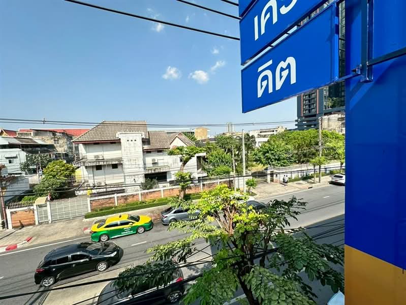 อาคารพาณิชย์ 3 ชั้น 14 ตร.ว. อาคารพาณิชย์ ใกล้โรงพยาบาลศิริราช ถนนบางขุนนนท์, กรุงเทพ, ถนนบางขุนนนท์, บางขุนนนท์, บางกอกน้อย, กรุงเทพ, 100 ตร.ม., ตึกแถว-อาคารพาณิชย์ ขาย, โดย คุณ ณิชารดา ทับทิม (เคท), 500200747 - DDproperty.com