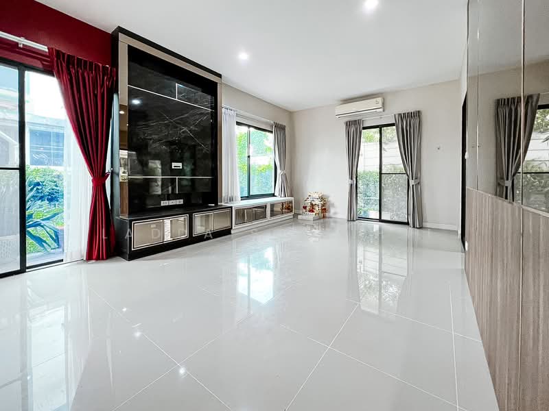 Zerene Rama 2-Tha Kham, Bangkok, Lieb Wong Waen Kanchana Road, Tha Kham, Bang Khun Thian, Bangkok, 3 Bedrooms, 150 sqm, Single Detached House For Sale, by Ladda Suebthai, 500200759 - DDproperty.com