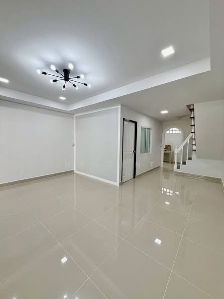 สวนทองวิลเลจ, Nonthaburi, Talat Kwan, Muang Nonthaburi, Nonthaburi, 3 Bedrooms, 96 sqm, Townhouse For Sale, by NRagent, 500200774 - DDproperty.com