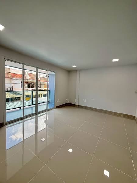 สวนทองวิลเลจ, Nonthaburi, Talat Kwan, Muang Nonthaburi, Nonthaburi, 3 Bedrooms, 96 sqm, Townhouse For Sale, by NRagent, 500200774 - DDproperty.com