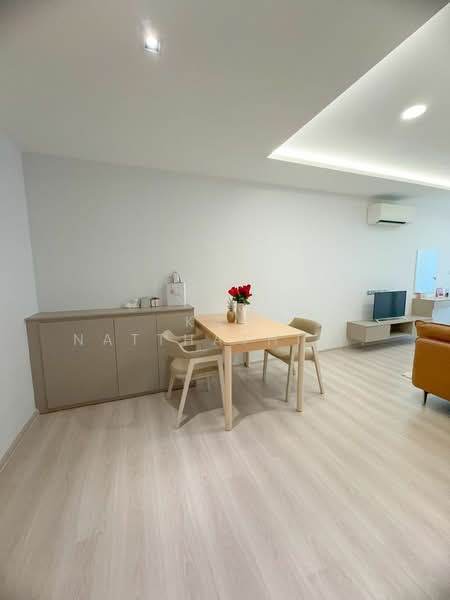 Vtara Sukhumvit 36, Bangkok, 118 Soi Saen Sabai, Phra Kanong, Khlong Toei, Bangkok, 1 Bedroom, 36 sqm, Condo For Sale, by Kao Natthathida Paksee, 500200792 - DDproperty.com