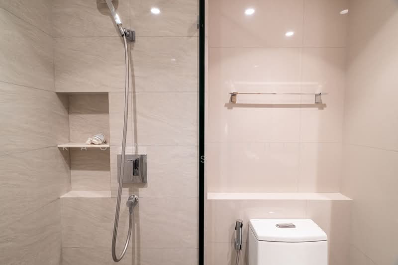 Maru Ekkamai 2, Bangkok, 70-5 Sukhumvit 63 Road, Phra Kanong Nua, Watthana, Bangkok, 1 Bedroom, 43 sqm, Condo For Sale, by Kao Natthathida Paksee, 500200794 - DDproperty.com