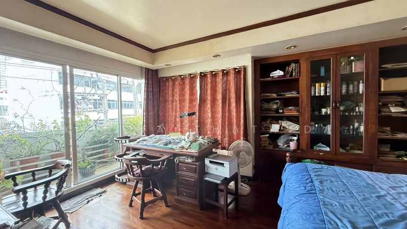 Supreme Elegance, Bangkok, Chan, Thung Maha Mek, Sathon, Bangkok, 2 Bedrooms, 196 sqm, Condo For Sale, by Kao Natthathida Paksee, 500200834 - DDproperty.com