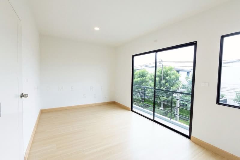Baan Klang Muang Rama 9-On Nut, Bangkok, Bangkok-Chonburi New Road, Prawet, Prawet, Bangkok, 3 Bedrooms, 145 sqm, Townhouse For Sale, by HOME Real Estate Service, 500200868 - DDproperty.com