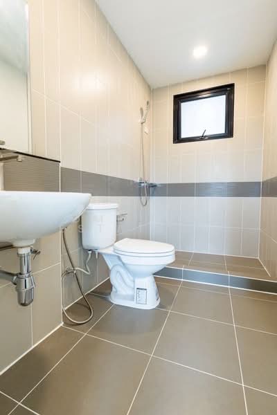 Baan Klang Muang Rama 9-On Nut, Bangkok, Bangkok-Chonburi New Road, Prawet, Prawet, Bangkok, 3 Bedrooms, 145 sqm, Townhouse For Sale, by HOME Real Estate Service, 500200868 - DDproperty.com