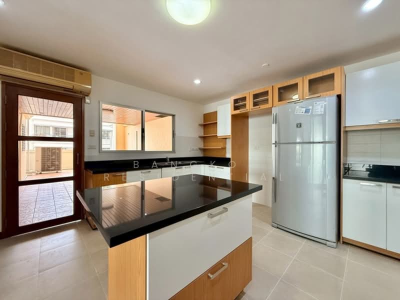 Bangkok View Tower, Bangkok, Soi Sukhumvit 31, Khlongtoei Nua, Watthana, Bangkok, 4 Bedrooms, 300 sqm, Apartment For Rent, by Bangkok Residential, 500200888 - DDproperty.com