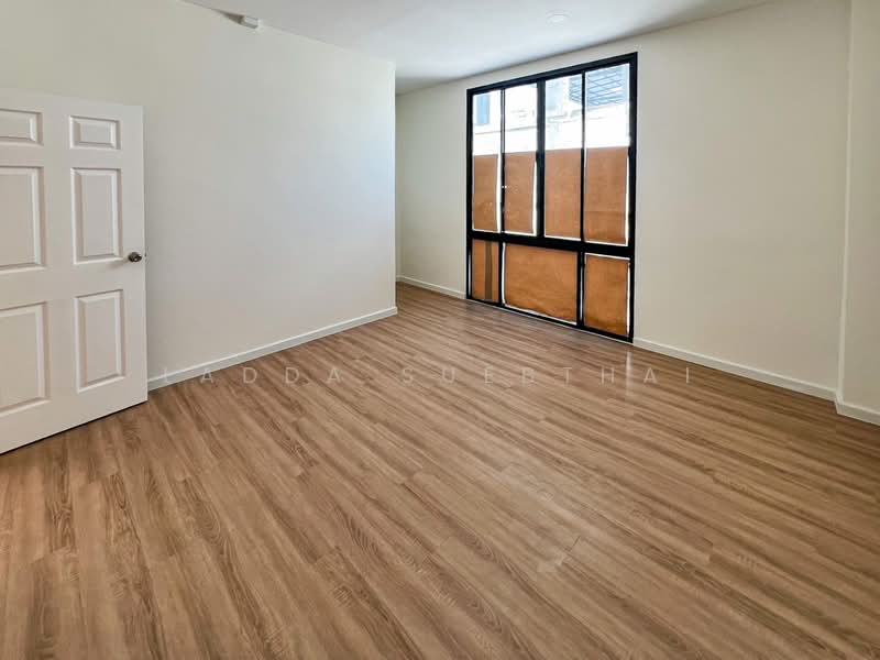 หลักสี่, Bangkok, Talat Bang Khen, Lak Si, Bangkok, 3 Bedrooms, 174 sqm, Townhouse For Sale, by Ladda Suebthai, 500200890 - DDproperty.com