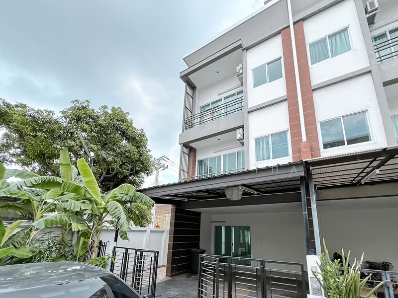 Kansiri Ramintra-Nuan Chan 48, Bangkok, Nuan Chan, Bueng Kum, Bangkok, 3 Bedrooms, 197 sqm, Townhouse For Sale, by Ladda Suebthai, 500200928 - DDproperty.com