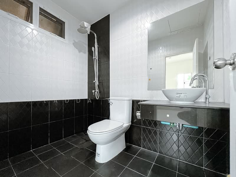 Kansiri Ramintra-Nuan Chan 48, Bangkok, Nuan Chan, Bueng Kum, Bangkok, 3 Bedrooms, 197 sqm, Townhouse For Sale, by Ladda Suebthai, 500200928 - DDproperty.com