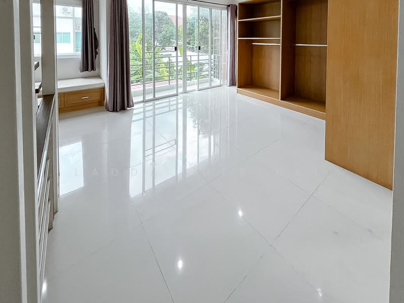 Kansiri Ramintra-Nuan Chan 48, Bangkok, Nuan Chan, Bueng Kum, Bangkok, 3 Bedrooms, 197 sqm, Townhouse For Sale, by Ladda Suebthai, 500200928 - DDproperty.com
