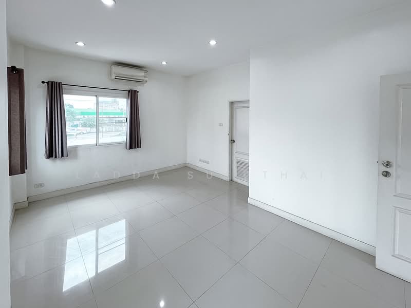 Kansiri Ramintra-Nuan Chan 48, Bangkok, Nuan Chan, Bueng Kum, Bangkok, 3 Bedrooms, 197 sqm, Townhouse For Sale, by Ladda Suebthai, 500200928 - DDproperty.com