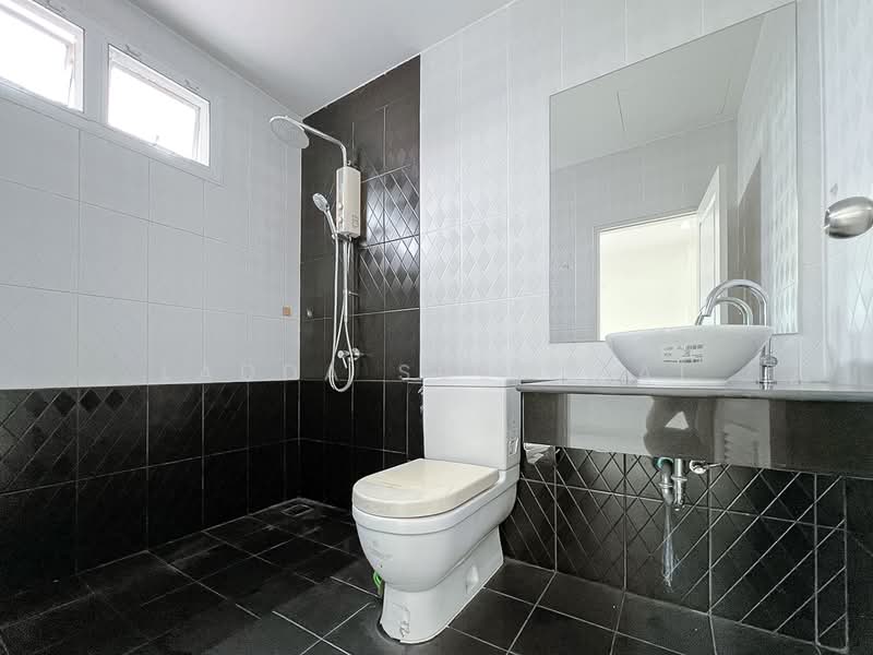 Kansiri Ramintra-Nuan Chan 48, Bangkok, Nuan Chan, Bueng Kum, Bangkok, 3 Bedrooms, 197 sqm, Townhouse For Sale, by Ladda Suebthai, 500200928 - DDproperty.com