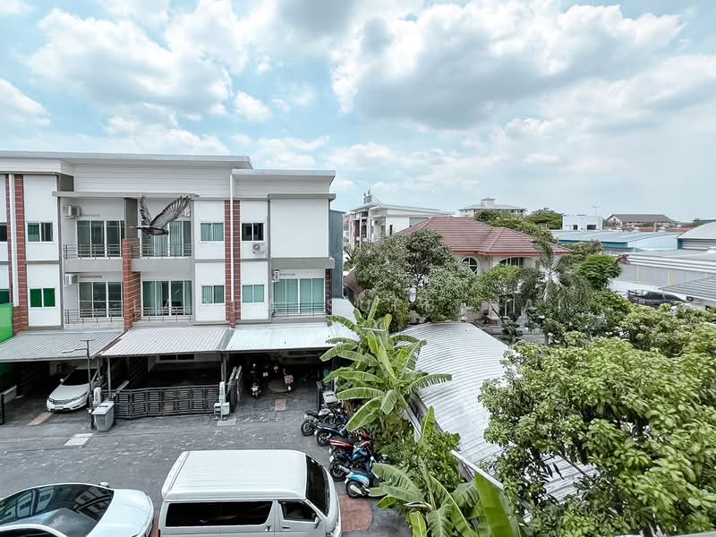 Kansiri Ramintra-Nuan Chan 48, Bangkok, Nuan Chan, Bueng Kum, Bangkok, 3 Bedrooms, 197 sqm, Townhouse For Sale, by Ladda Suebthai, 500200928 - DDproperty.com