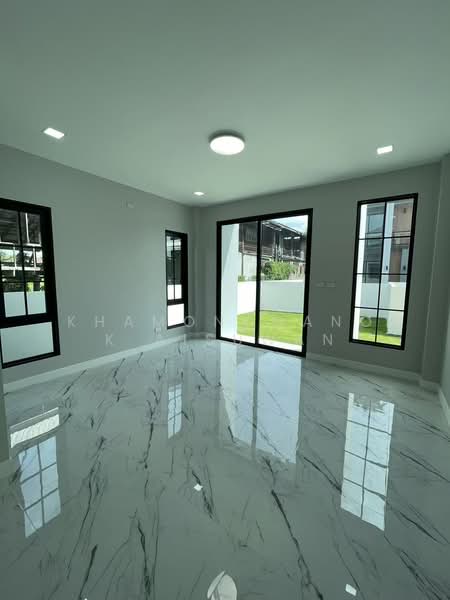 ขายบ้านเดี่ยว 4 ห้องนอน ในทำเล เมืองเชียงใหม่, เชียงใหม่, ป่าแดด, เมืองเชียงใหม่, เชียงใหม่, 180 ตร.ม., บ้านเดี่ยว ขาย, โดย Khamonchanok Aisuwan, 500200981 - DDproperty.com