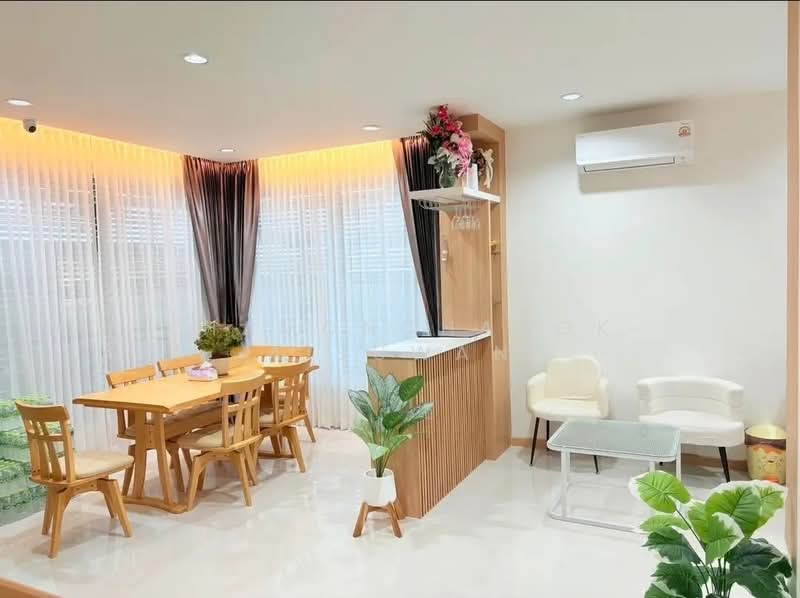 พิลโลว์ 142 เดอะ ริเวอร์ไซด์, เชียงใหม่, ป่าตัน, เมืองเชียงใหม่, เชียงใหม่, 165 ตร.ม., บ้านเดี่ยว ขาย, โดย Khamonchanok Aisuwan, 500200996 - DDproperty.com