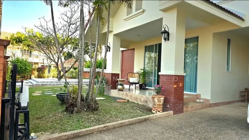 Lanna Thara Village, Chiang Mai, Nong Kwai, Hang Dong, Chiang Mai, 5 Bedrooms, 300 sqm, Single Detached House For Rent, by Khamonchanok Aisuwan, 500201034 - DDproperty.com