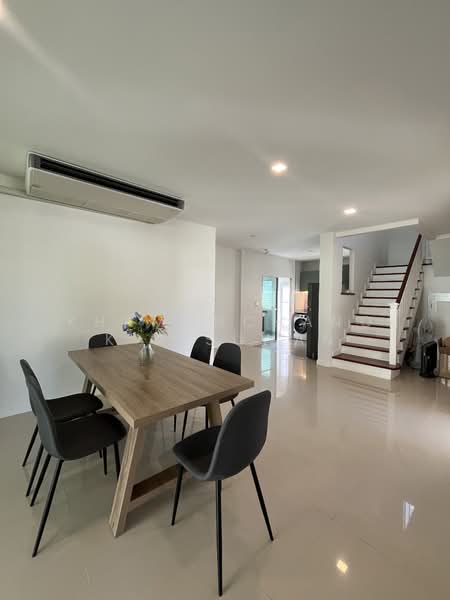 Siwalee Ratchaphruk, Chiang Mai, Mae Hia, Muang Chiang Mai, Chiang Mai, 4 Bedrooms, 253 sqm, Single Detached House For Rent, by Khamonchanok Aisuwan, 500201038 - DDproperty.com