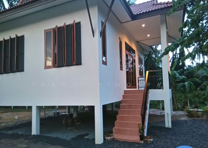 3 Bedrooms Villa with 2 Land Plot in South Area of the Island, Surat Thani, Taling Ngam, Ko Samui, Surat Thani, 3 Bedrooms, 100 sqm, Single Detached House For Sale, by Thanya Pimonpat, 500201143 - DDproperty.com