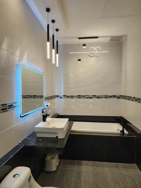 Modern Single Story House for Sale in Nathon, Surat Thani, Nha Mueng, Ko Samui, Surat Thani, 3 Bedrooms, 300 sqm, Villa For Sale, by Thanya Pimonpat, 500201166 - DDproperty.com