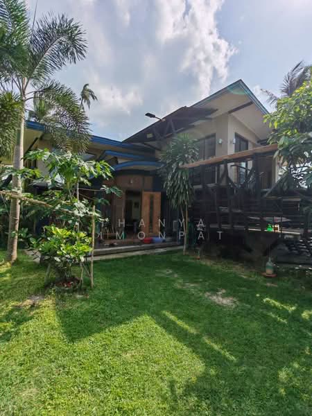 Beach-Access Modern Home for Sale – Bangmakham Beach, Surat Thani, Ang Thong, Ko Samui, Surat Thani, 4 Bedrooms, 160 sqm, Single Detached House For Sale, by Thanya Pimonpat, 500201182 - DDproperty.com