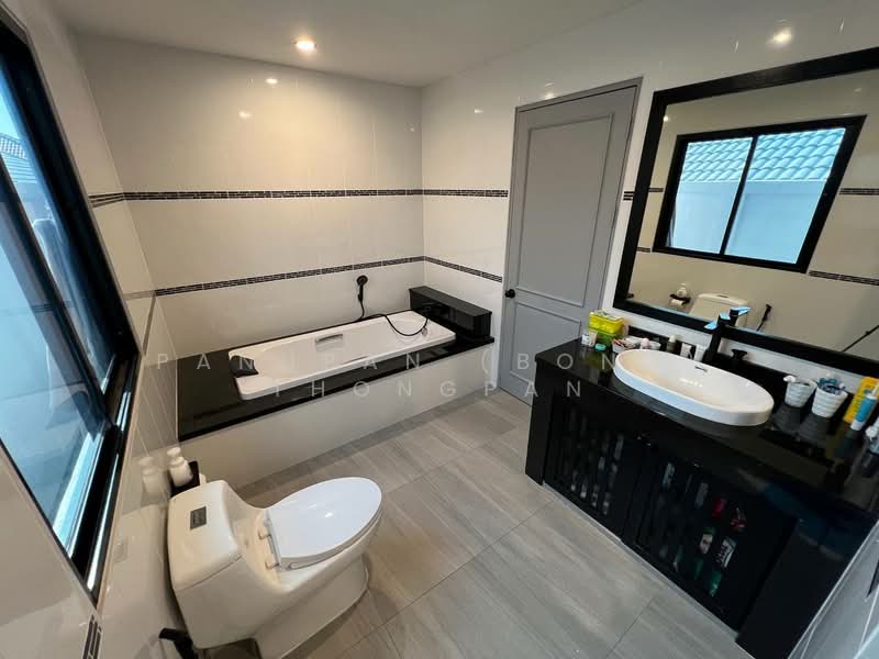 Nibbana Shade : นิบบาน่า เชด, ชลบุรี, เลขที่ 95/274 หมู่ที่ 13 ถนน พัฒนาการ, หนองปรือ, บางละมุง, ชลบุรี, 176 ตร.ม., บ้านเดี่ยว ขาย, โดย Panupan (Bond) Thongpan, 500201385 - DDproperty.com