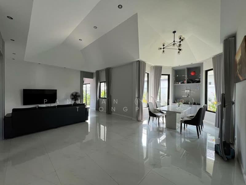 Nibbana Shade, Chon Buri (Pattaya), No. 95/274 Village No. 13, Phatthanakan Road, Nong Pru, Bang Lamung (Pattaya), Chon Buri (Pattaya), 3 Bedrooms, 176 sqm, Single Detached House For Sale, by Panupan (Bond) Thongpan, 500201385 - DDproperty.com