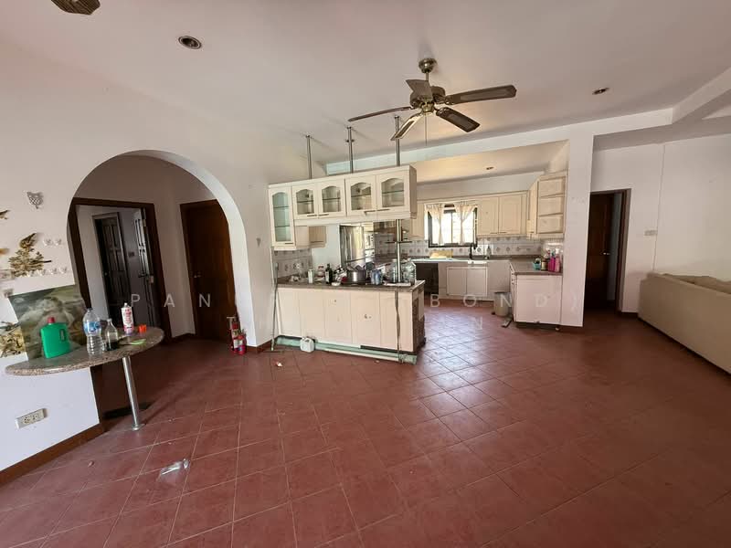 Natheekarn Park View, Chon Buri (Pattaya), Poong, Bang Lamung (Pattaya), Chon Buri (Pattaya), 5 Bedrooms, 400 sqm, Villa For Sale, by Panupan (Bond) Thongpan, 500201408 - DDproperty.com