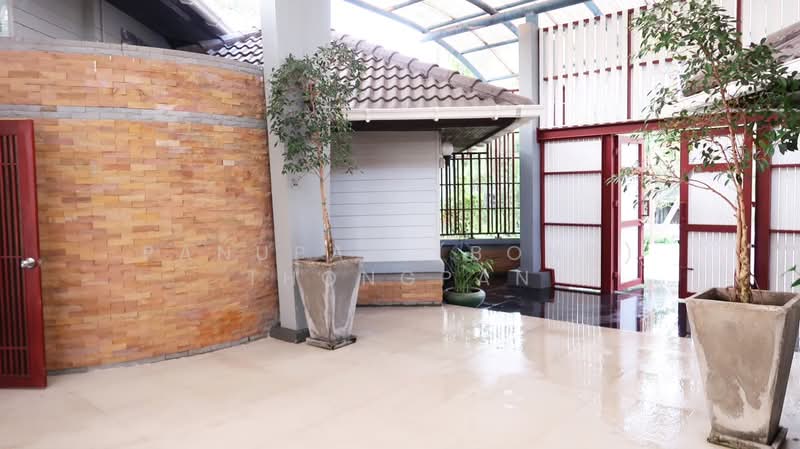 4 Bedroom House for Sale and Rent in Pattaya, Chon Buri (Pattaya), Khao Mai Kaeo, Bang Lamung (Pattaya), Chon Buri (Pattaya), 4 Bedrooms, 350 sqm, Single Detached House For Sale, by Panupan (Bond) Thongpan, 500201438 - DDproperty.com