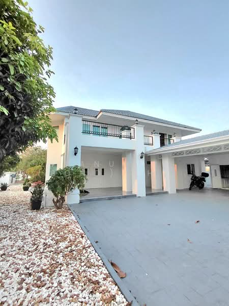 Hill View Villas, Chon Buri (Pattaya), Bang Lamung, Bang Lamung (Pattaya), Chon Buri (Pattaya), 3 Bedrooms, 250 sqm, Single Detached House For Sale, by Panupan (Bond) Thongpan, 500201459 - DDproperty.com