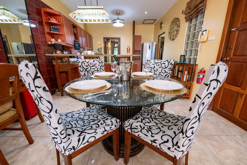 Spacious Luxury Apartment for Rent Pratumnak Hill, Chon Buri (Pattaya), Nong Pru, Bang Lamung (Pattaya), Chon Buri (Pattaya), 2 Bedrooms, 178 sqm, Townhouse For Rent, by Panupan (Bond) Thongpan, 500201477 - DDproperty.com