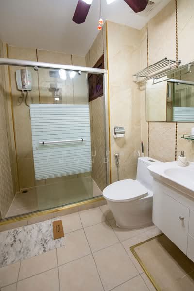 Spacious Luxury Apartment for Rent Pratumnak Hill, Chon Buri (Pattaya), Nong Pru, Bang Lamung (Pattaya), Chon Buri (Pattaya), 2 Bedrooms, 178 sqm, Townhouse For Rent, by Panupan (Bond) Thongpan, 500201477 - DDproperty.com