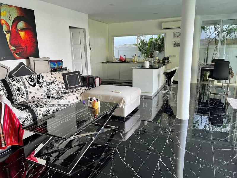 Private Tropical Hideaway Villa for Sale, Phuket, Rawai, Muang Phuket, Phuket, 2 Bedrooms, 200 sqm, Villa For Sale, by Wanida (May) Mahawong, 500201638 - DDproperty.com