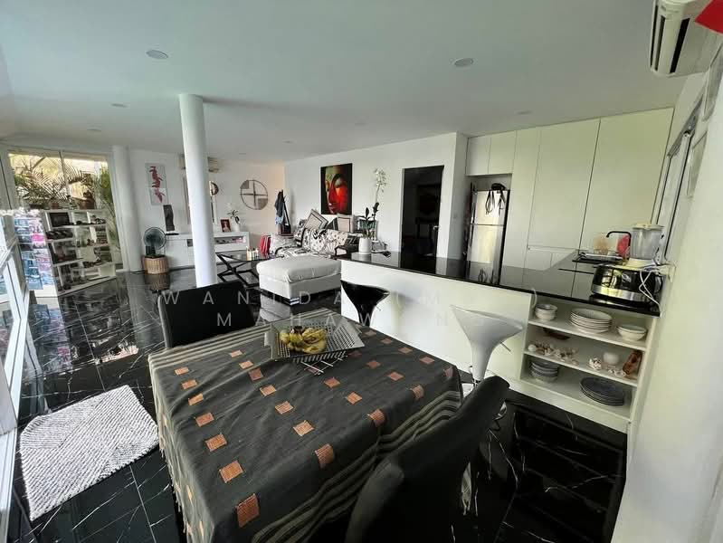 Private Tropical Hideaway Villa for Sale, Phuket, Rawai, Muang Phuket, Phuket, 2 Bedrooms, 200 sqm, Villa For Sale, by Wanida (May) Mahawong, 500201638 - DDproperty.com