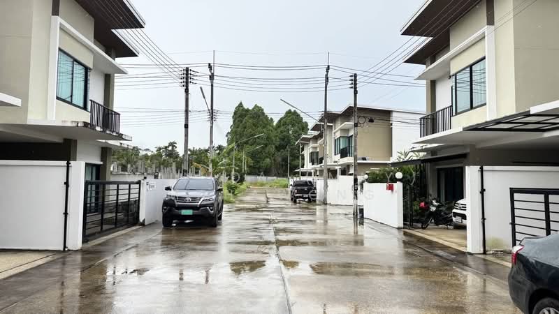 Baan Promphun Exclusive Thalang, Phuket, Sri Sunthon, Thalang, Phuket, 4 Bedrooms, 419 sqm, Single Detached House For Rent, by Wanida (May) Mahawong, 500201680 - DDproperty.com