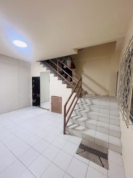 ให้เช่า - 2 Bedroom 4 Bathroom 4 storey retail building in Phuket town, ภูเก็ต