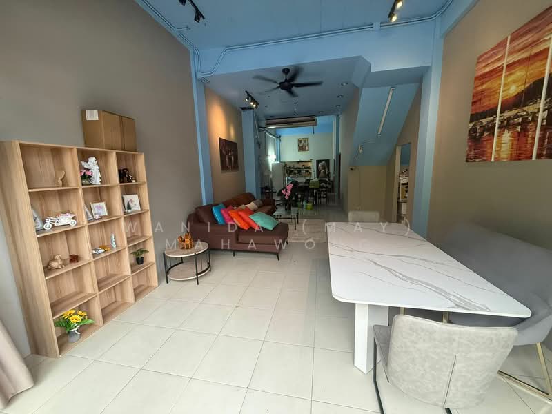 Guesthouse business for Sale Prime Location near Kata Beach, Phuket, Karon, Muang Phuket, Phuket, 8 Bedrooms, 500 sqm, Townhouse For Sale, by Wanida (May) Mahawong, 500201816 - DDproperty.com