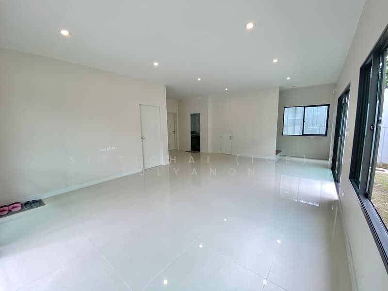 Burasiri Pattanakarn, Bangkok, New Pattanakarn Road, Prawet, Prawet, Bangkok, 4 Bedrooms, 210 sqm, Single Detached House For Sale, by Sittichai (Ice) Tulyanon, 500201989 - DDproperty.com