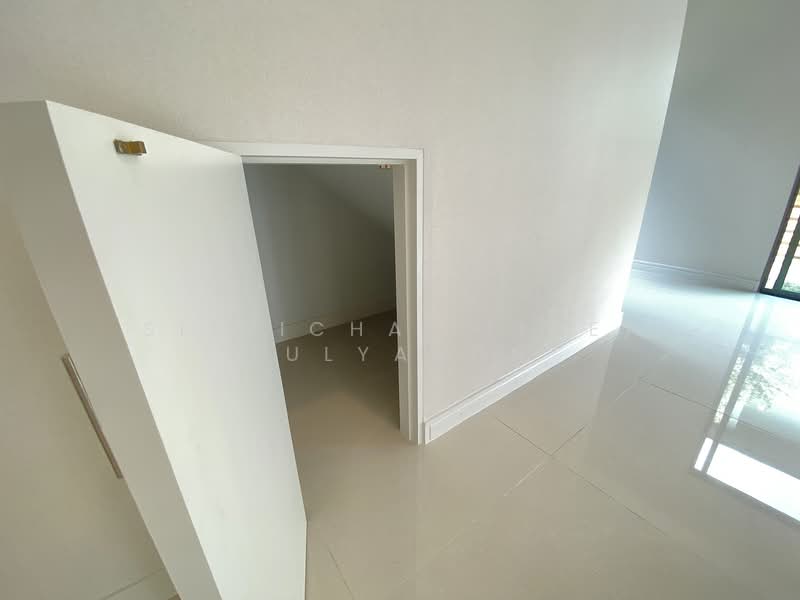 Burasiri Pattanakarn, Bangkok, New Pattanakarn Road, Prawet, Prawet, Bangkok, 4 Bedrooms, 210 sqm, Single Detached House For Sale, by Sittichai (Ice) Tulyanon, 500201989 - DDproperty.com