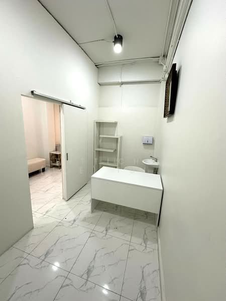 For sale/rent, 4-storey commercial building, stand alone, with parking lot, นนทบุรี, ศาลากลาง, บางกรวย, นนทบุรี, 474 ตร.ม., ทาวน์เฮ้าส์ ขาย, โดย Sittichai (Ice) Tulyanon, 500202005 - DDproperty.com