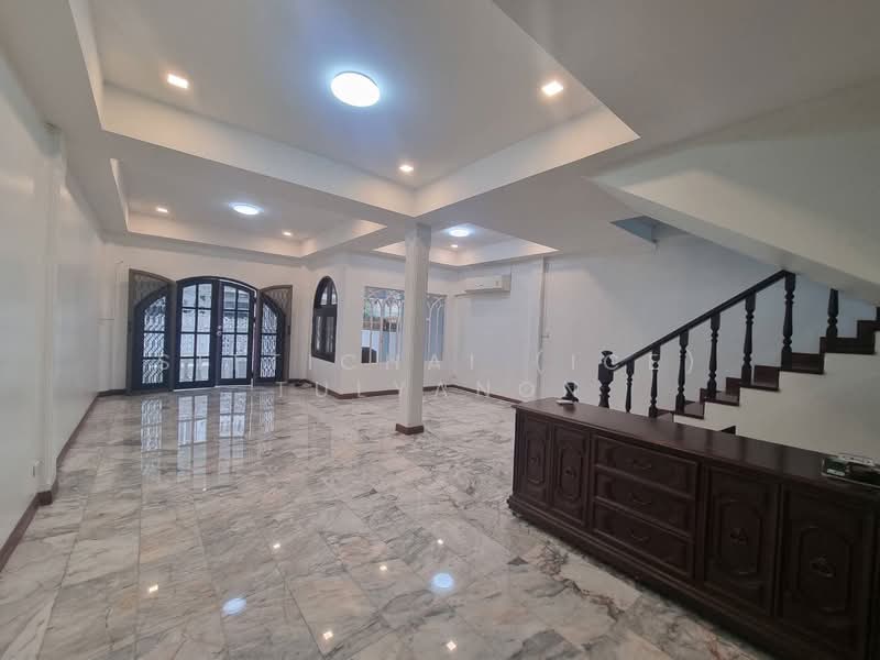 Ekkamai Villas, กรุงเทพ, คลองตันเหนือ, วัฒนา, กรุงเทพ, 350 ตร.ม., ทาวน์เฮ้าส์ ให้เช่า, โดย Sittichai (Ice) Tulyanon, 500202097 - DDproperty.com