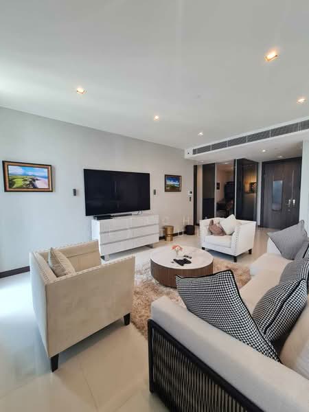 Q1 Sukhumvit, Bangkok, 1 Sukhumvit Road, Khlong Toei, Bangkok, 3 Bedrooms, 195 sqm, Condo For Sale, by Sittichai (Ice) Tulyanon, 500202103 - DDproperty.com