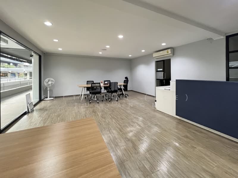 Park Avenue, Bangkok, Khlong Tan Nua, Watthana, Bangkok, 9 Bedrooms, 525 sqm, Townhouse For Sale, by Sittichai (Ice) Tulyanon, 500202133 - DDproperty.com