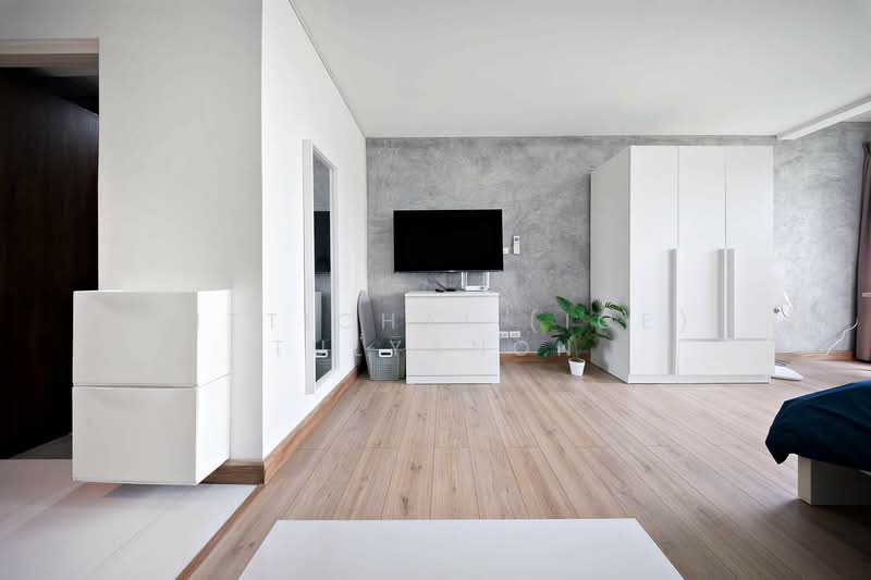 Plus 38 Hip, Bangkok, 5 Soi Sukhumvit 38, Phra Kanong, Khlong Toei, Bangkok, Studio, 33 sqm, Condo For Sale, by Sittichai (Ice) Tulyanon, 500202138 - DDproperty.com