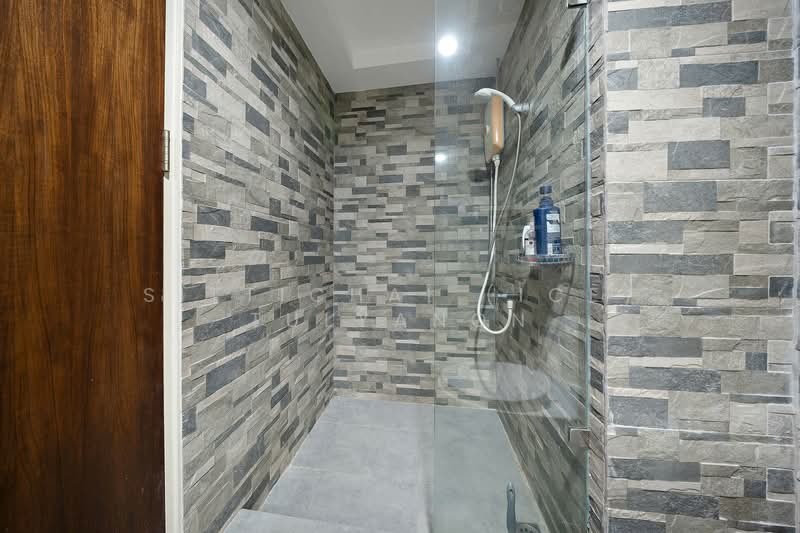 Plus 38 Hip, Bangkok, 5 Soi Sukhumvit 38, Phra Kanong, Khlong Toei, Bangkok, Studio, 33 sqm, Condo For Sale, by Sittichai (Ice) Tulyanon, 500202138 - DDproperty.com