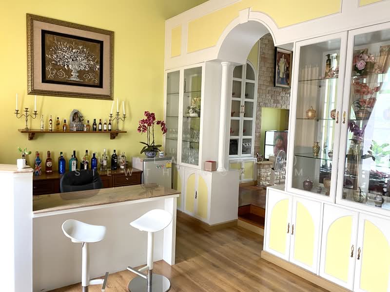 Baan Klang Krung Sathorn-Narathiwas : บ้านกลางกรุง สาทร-นราธิวาส, กรุงเทพ, 599 ถนนนนทรี, ช่องนนทรี, ยานนาวา, กรุงเทพ, 300 ตร.ม., ทาวน์เฮ้าส์ ขาย, โดย Sittichai (Ice) Tulyanon, 500202145 - DDproperty.com