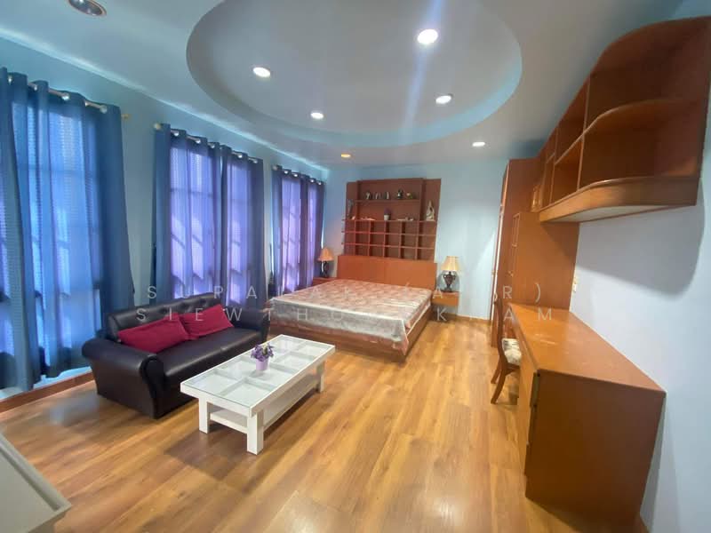 Baan Klang Krung Sathorn-Narathiwas, Bangkok, 599 Nonsi Road, Chong Nonsi, Yan Nawa, Bangkok, 4 Bedrooms, 300 sqm, Townhouse For Sale, by Sittichai (Ice) Tulyanon, 500202145 - DDproperty.com
