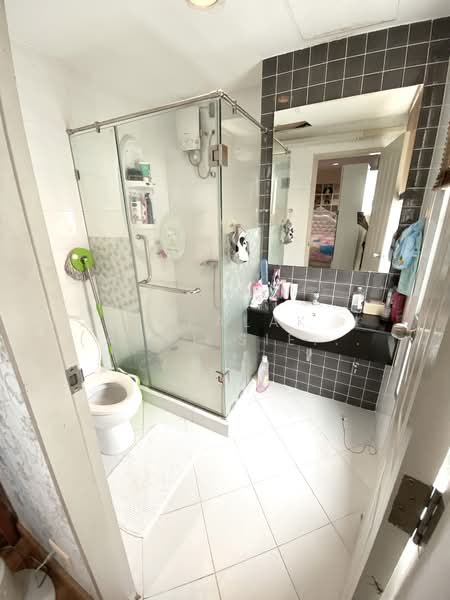 Baan Klang Krung Sathorn-Narathiwas, Bangkok, 599 Nonsi Road, Chong Nonsi, Yan Nawa, Bangkok, 4 Bedrooms, 300 sqm, Townhouse For Sale, by Sittichai (Ice) Tulyanon, 500202145 - DDproperty.com