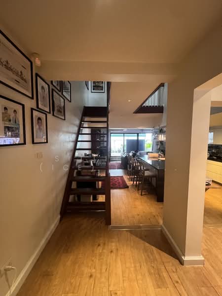 Renovated Townhouse Close to Samitivej Hospital, Bangkok, Khlong Tan Nua, Watthana, Bangkok, 4 Bedrooms, 230 sqm, Townhouse For Sale, by Sittichai (Ice) Tulyanon, 500202168 - DDproperty.com